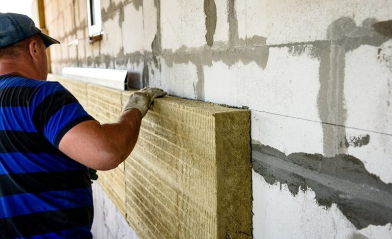 Jak wybrać odpowiedni klej i materiał izolacyjny?